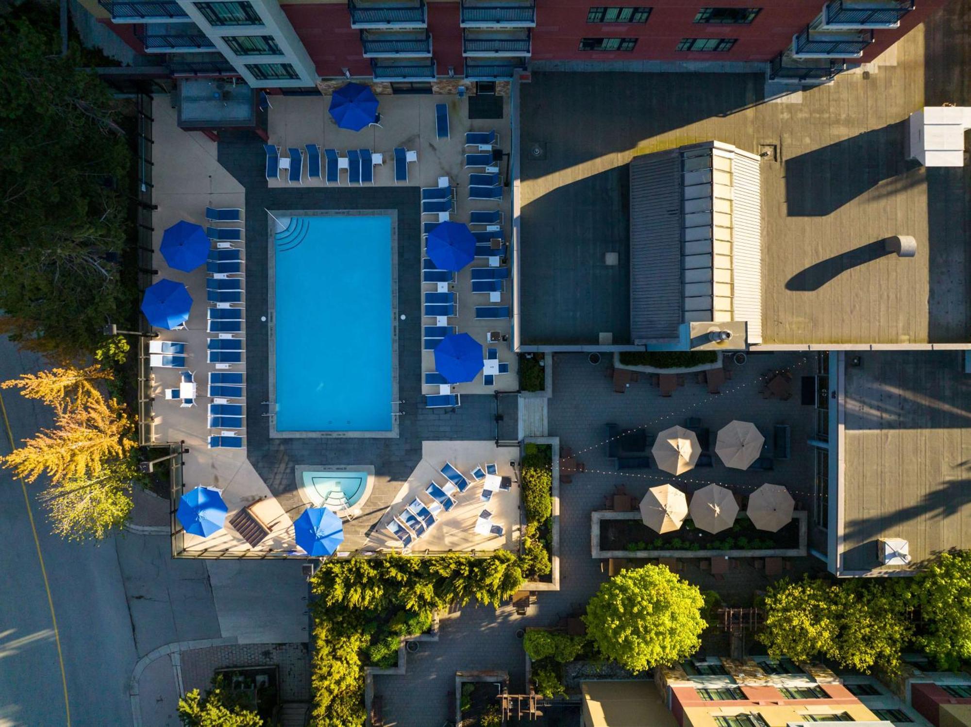 Hilton Whistler Resort & Spa Экстерьер фото