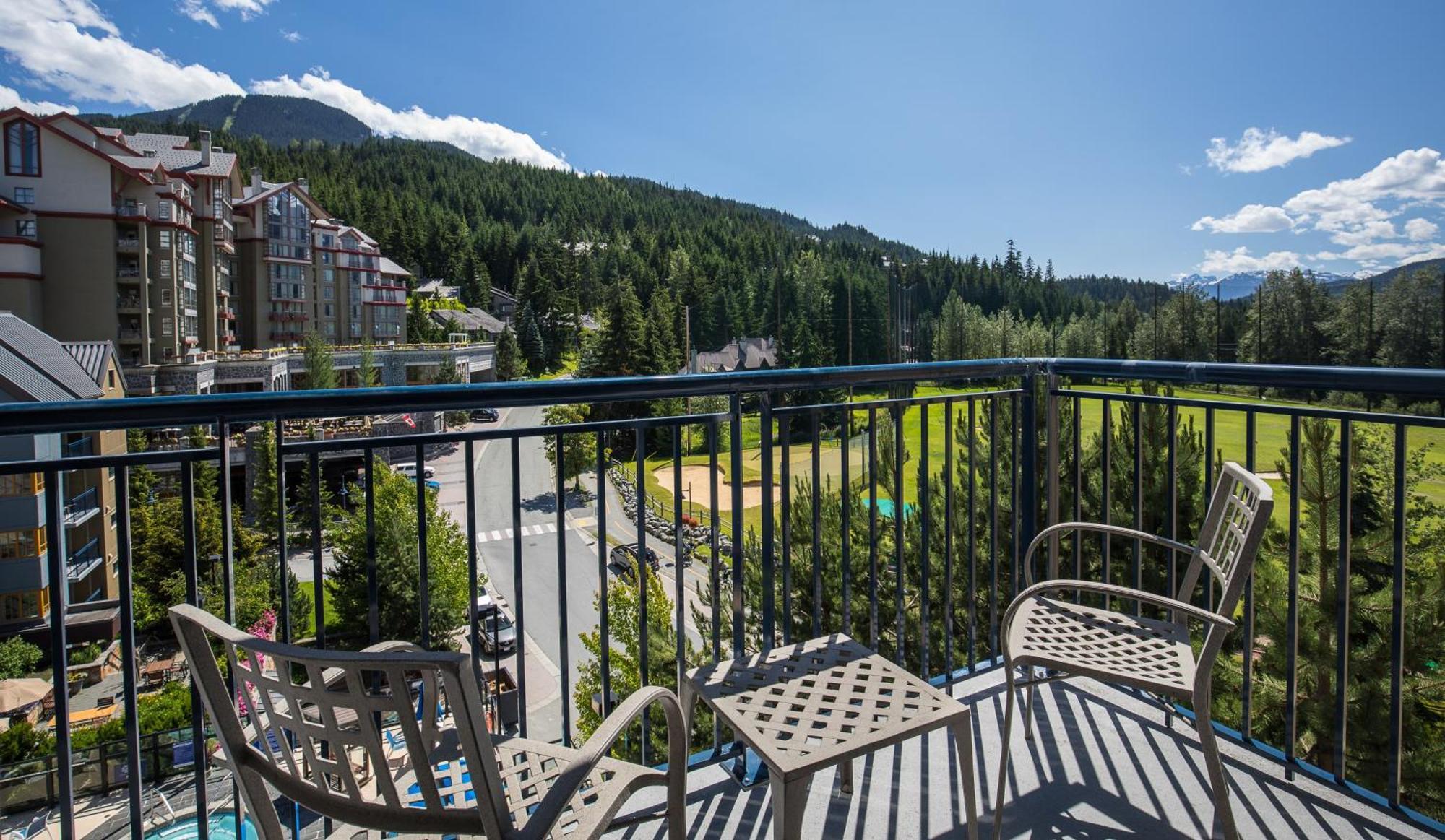 Hilton Whistler Resort & Spa Номер фото