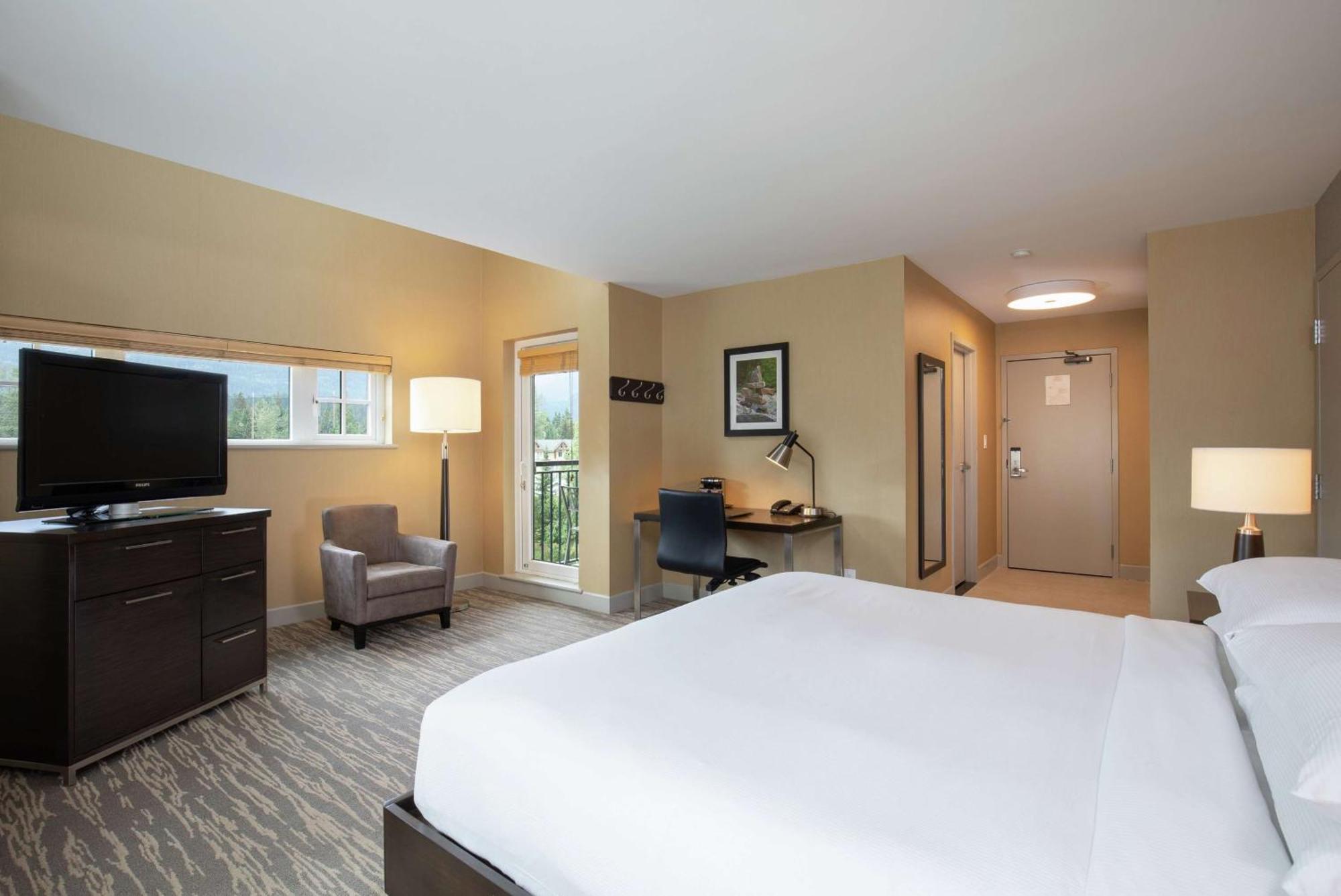 Hilton Whistler Resort & Spa Экстерьер фото
