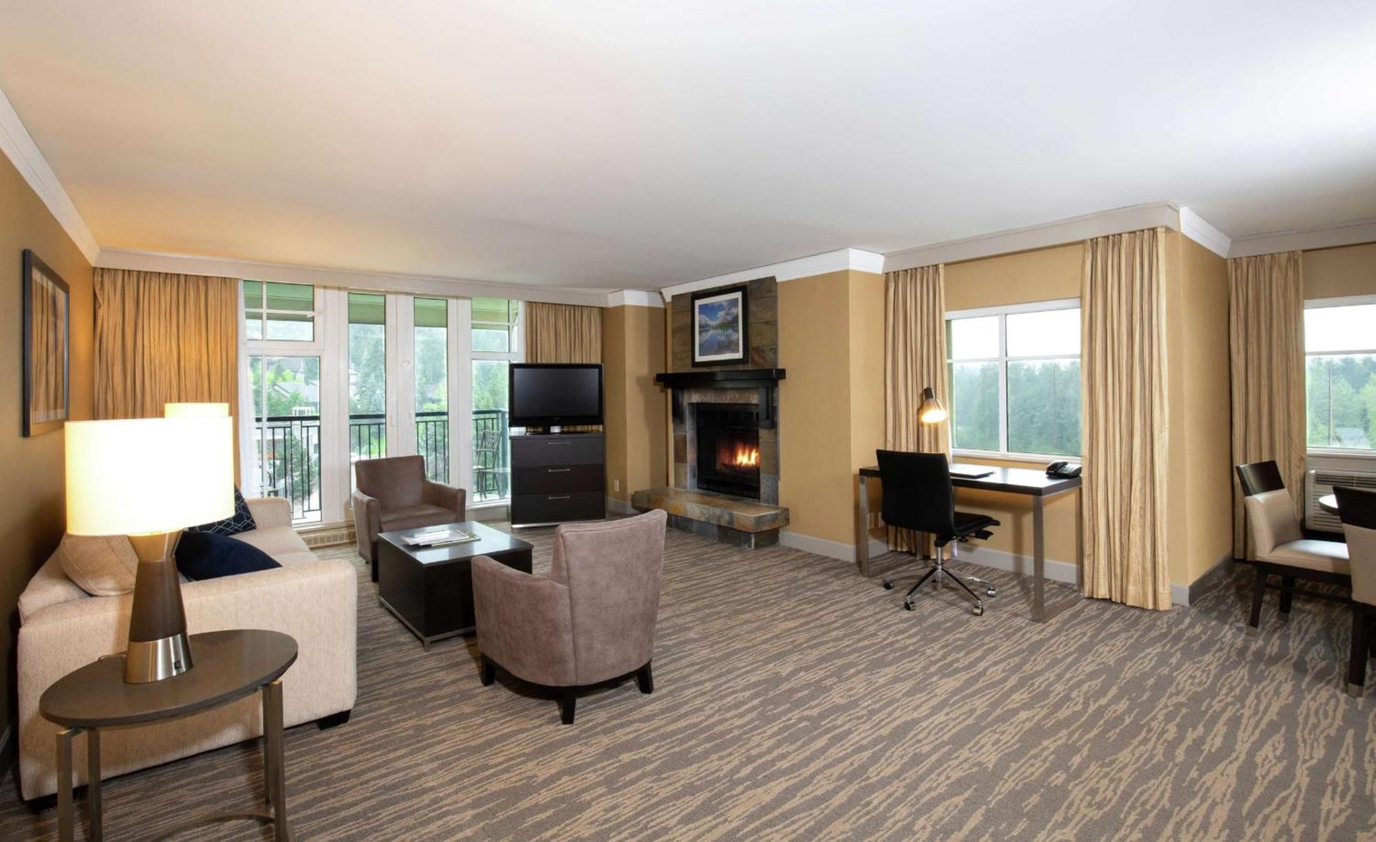 Hilton Whistler Resort & Spa Экстерьер фото