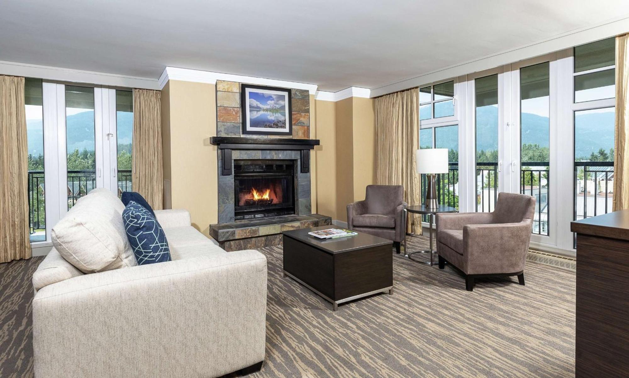 Hilton Whistler Resort & Spa Экстерьер фото