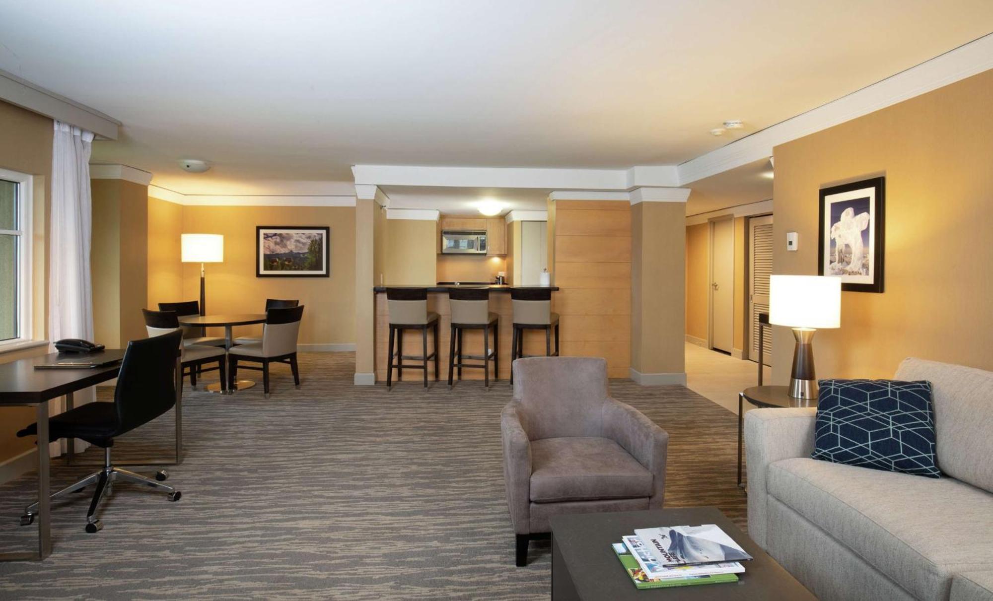 Hilton Whistler Resort & Spa Экстерьер фото