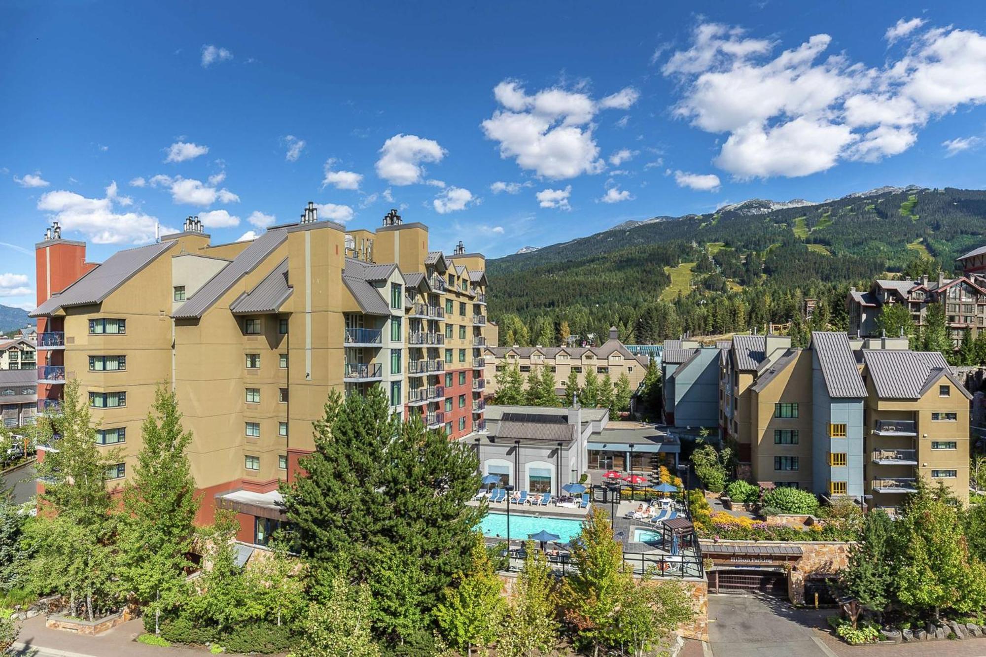Hilton Whistler Resort & Spa Экстерьер фото