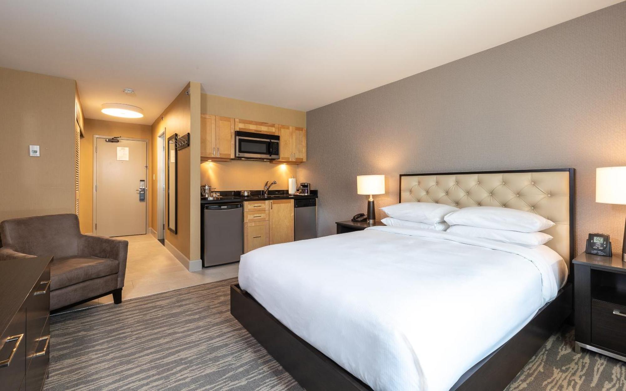Hilton Whistler Resort & Spa Экстерьер фото