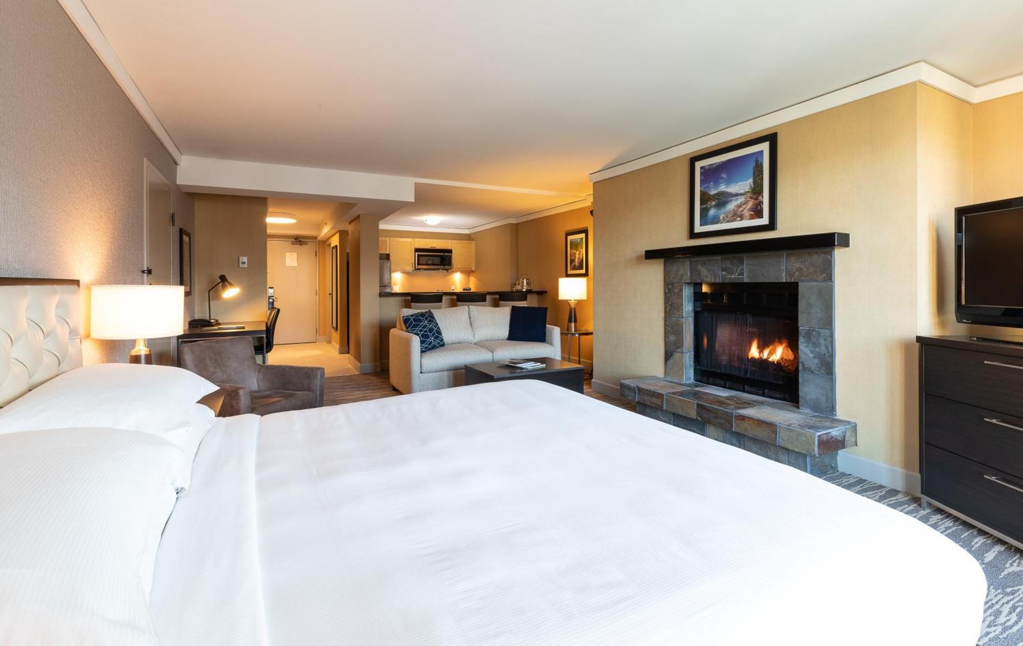 Hilton Whistler Resort & Spa Экстерьер фото